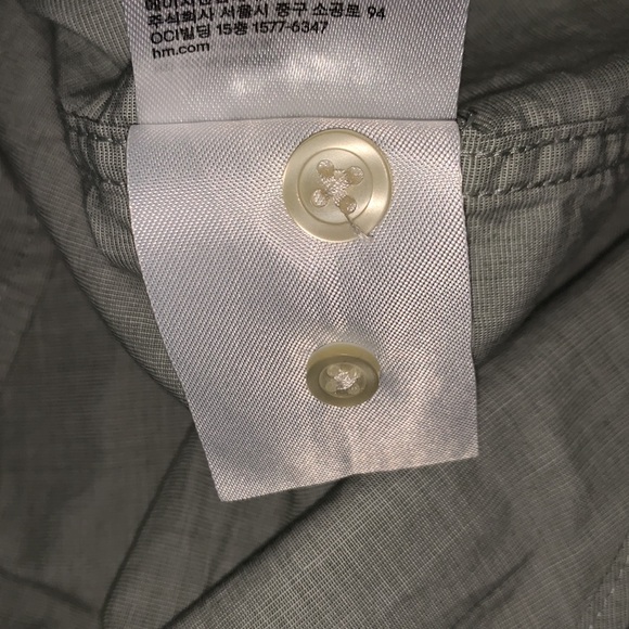 H&M Men's Medium Regular Fit Short Sleeve Shirt Button Up Light Gray - Picture 6 of 6